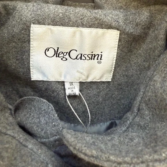 Oleg Cassini Gray Wool Blend Ruffle Front Funnel Neck Coat – Plus Size 1X - Picture 2 of 7